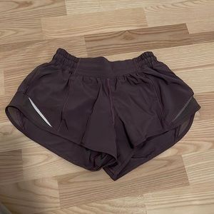 Rarely worn size 2 Hotty Hot Shorts in 2.5” length